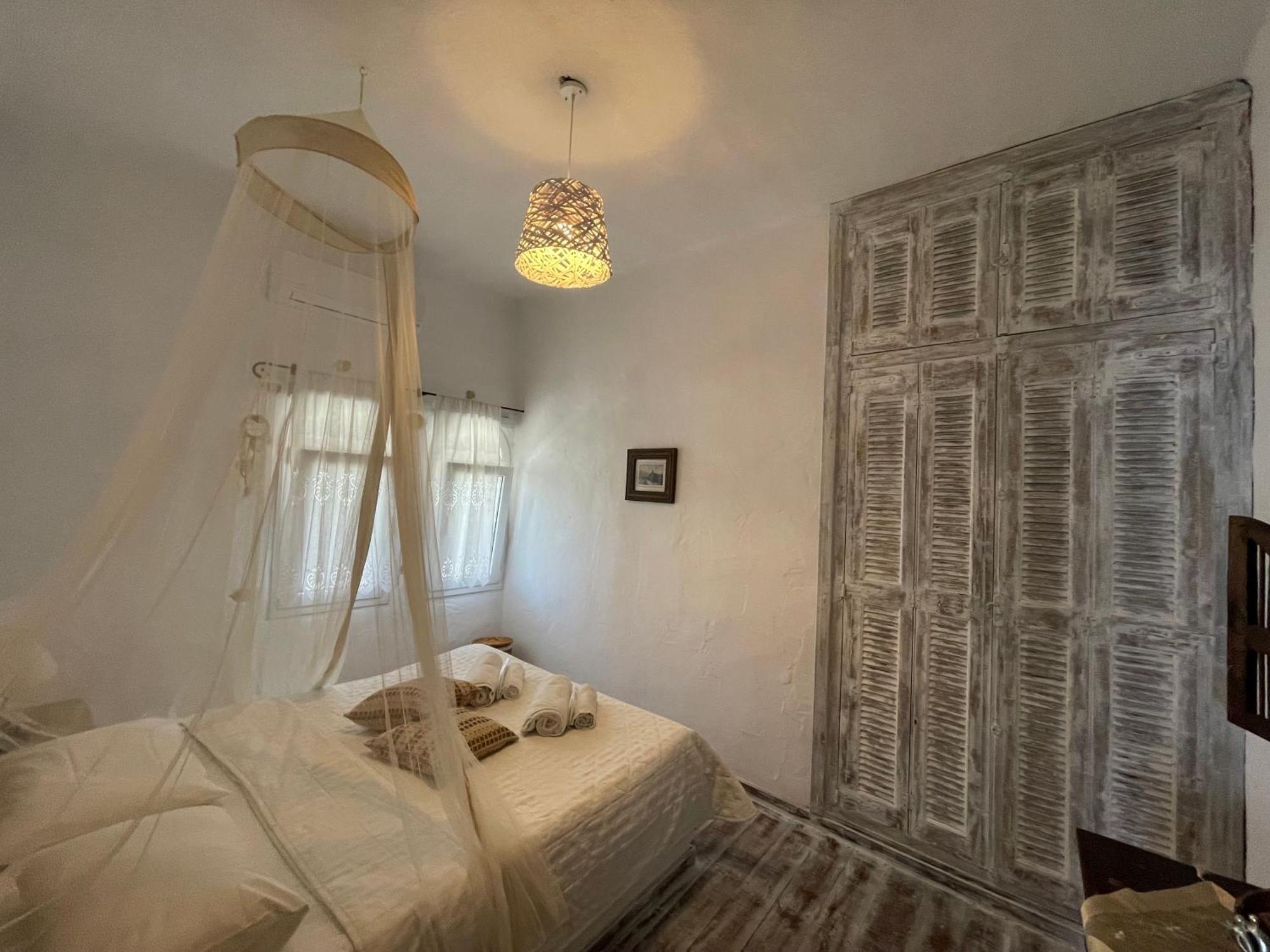 Atlazia Suites Алинда Екстериор снимка