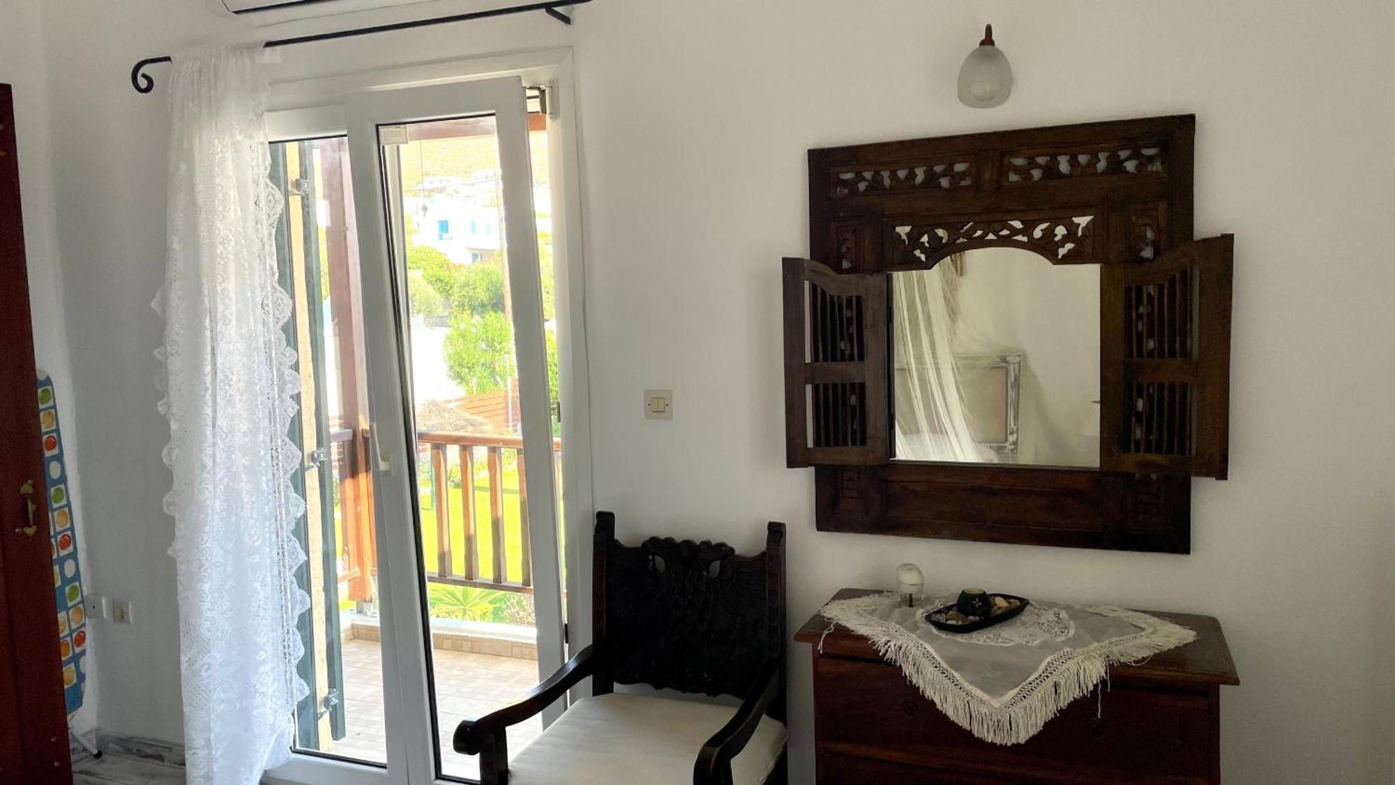 Atlazia Suites Алинда Екстериор снимка