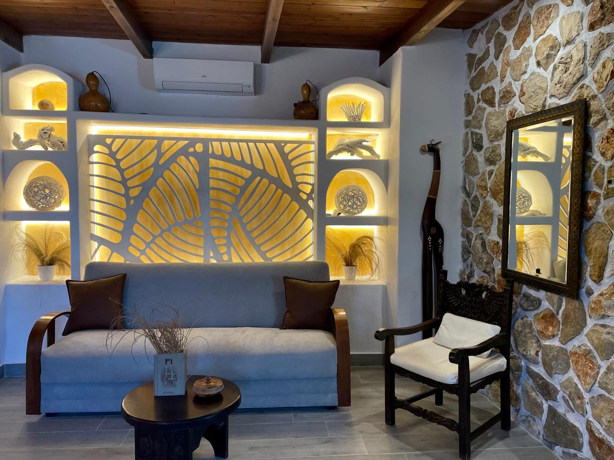 Atlazia Suites Алинда Екстериор снимка