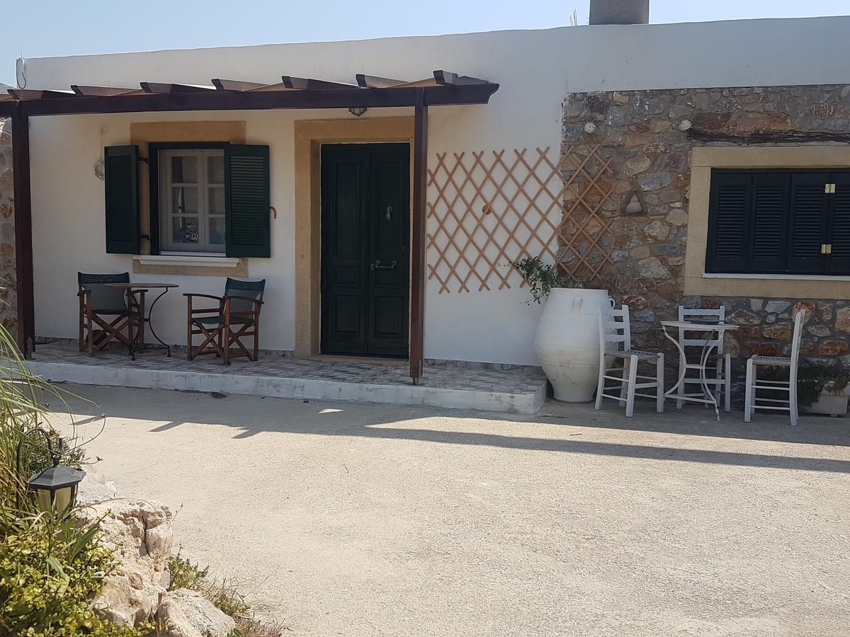 Atlazia Suites Алинда Екстериор снимка